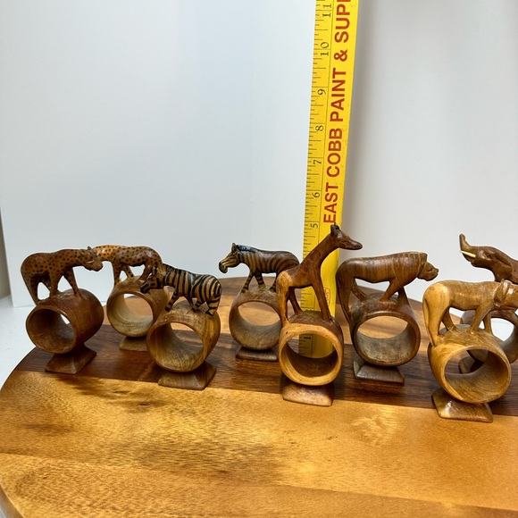 Hand Carved Vintage Wooden Safari Animal Napkin Rings 8 total. - Picture 4 of 17
